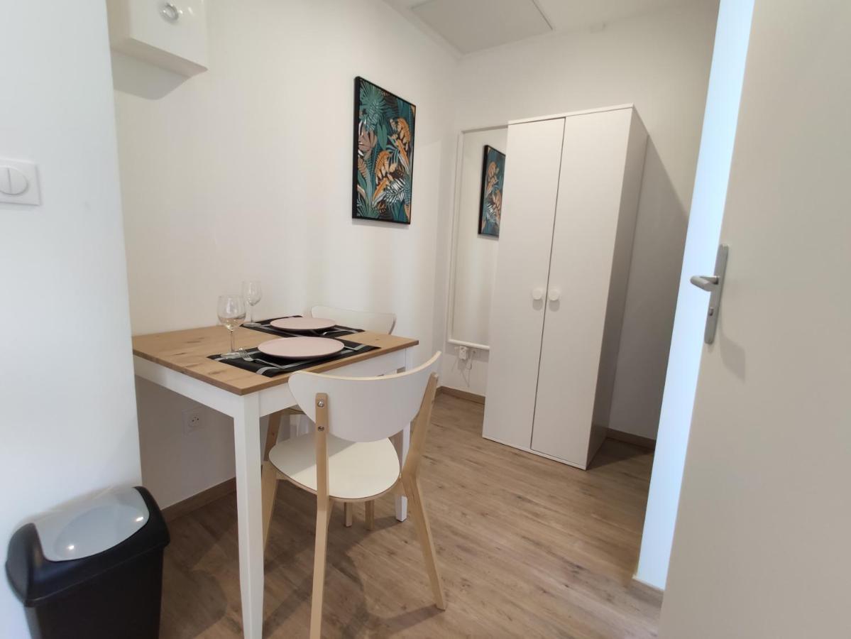 Residence Jehan Froissart Valenciennes Exterior photo